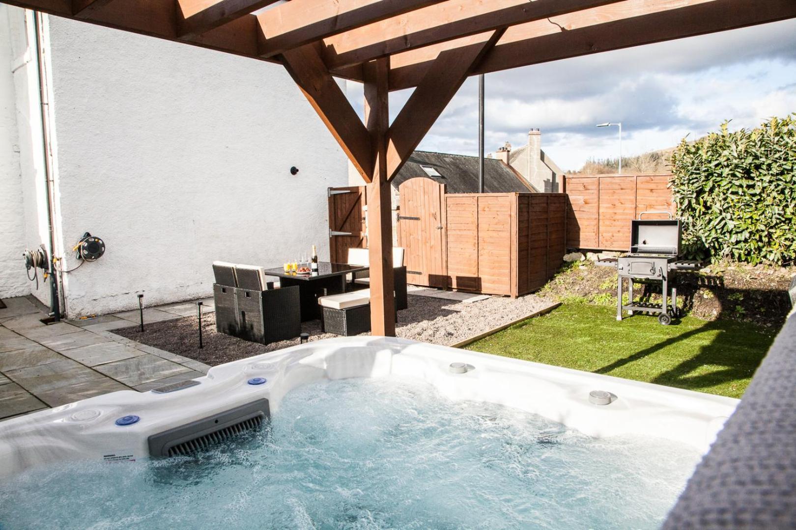 Вілла Stunning Scottish Hot Tub Getaway Ґейтгаус-оф-Фліт Екстер'єр фото